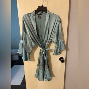 Victoria Secret Satin Robe in Teal